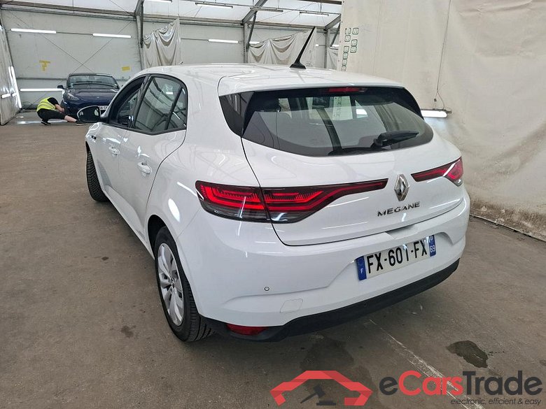 Megane IV Berline 5pt. Société Air Nav 1.5 dCi 90CV BVM6 E6 #2