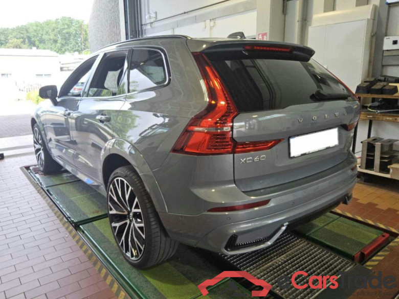 Volvo XC60 (03.2017->) DE - SUV5 B5 (Benzin) 2WD EU6d, R-Design Mild-Hybrid, (Facelift) 2021 - 2022 #4