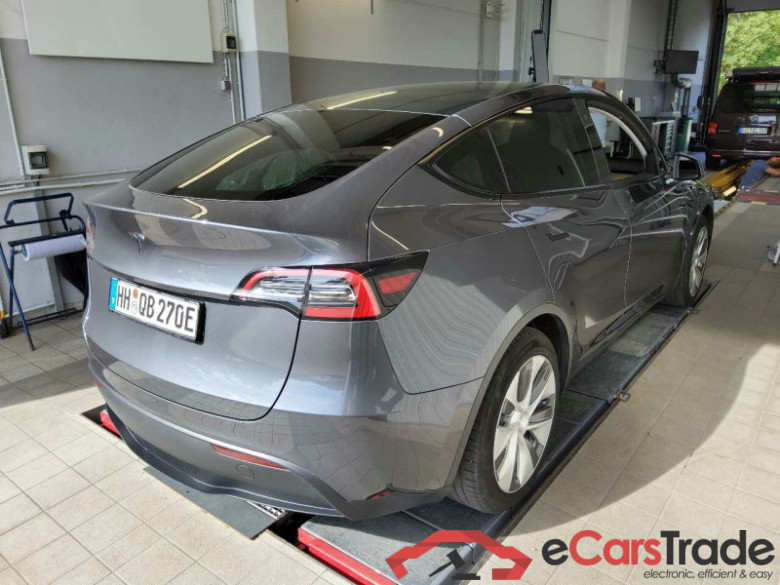 Tesla Model Y - SUV5, Basis RWD, 2022 - 2023 Maximum Range / Premium #3