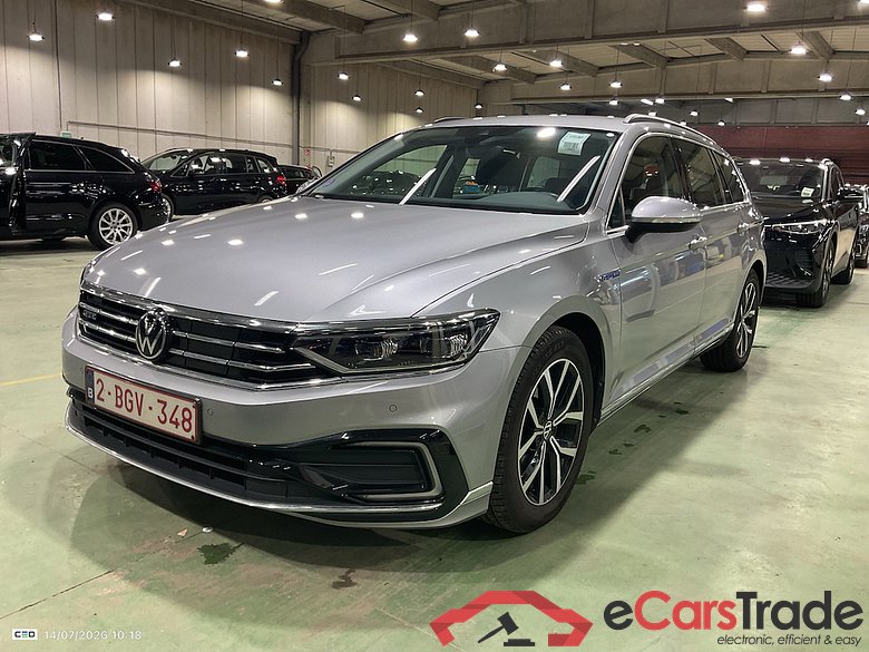 VOLKSWAGEN PASSAT VARIANT 1.4 TSI MSQ VARIANT GTE BUSINESS