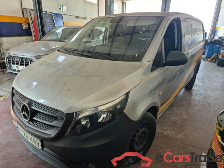 MERCEDES-BENZ Vito / 2014 / 4P / furgón 111 CDI Larga #1