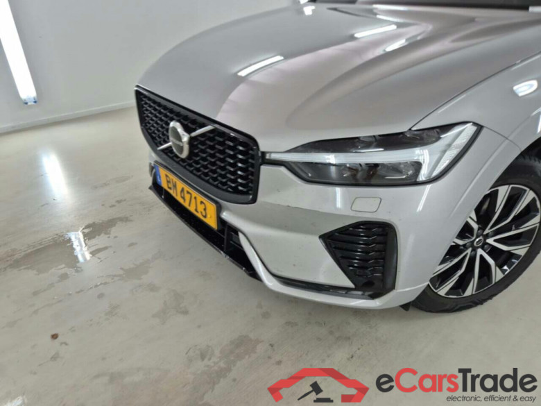 VOLVO XC60 B4 MILD HYBRID DIESEL DARK #4
