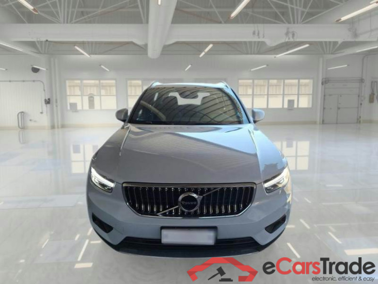 VOLVO XC40 / 2017 / 5P / SUV T5 PLUG-IN HYBRID RECH INSCRIP EXPR MY21 #6
