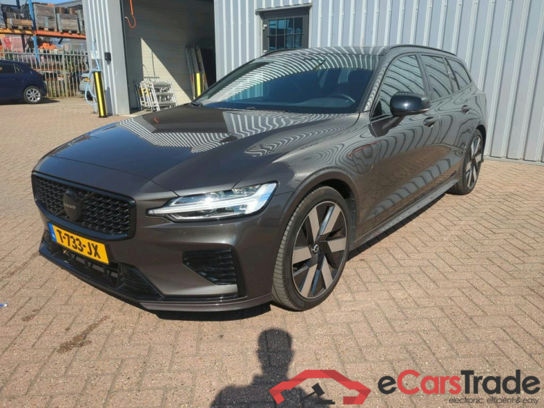 VOLVO V60 2.0 T6 AWD + Dark
