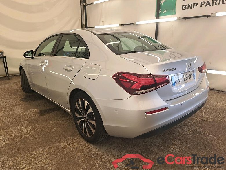 MERCEDES-BENZ Classe A Berline / 2018 / 4P / Berline A 200 d Business Line 8G-DCT #2