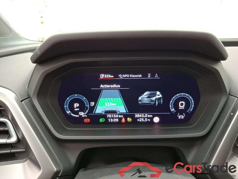 AUDI Q4 e-tron 40 L ed. Adv. 77 kWh #4