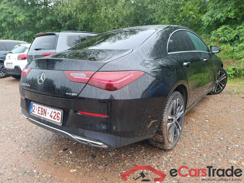 MERCEDES-BENZ CLA 1.3 CLA 250 E LUXURY LINE DCT #4