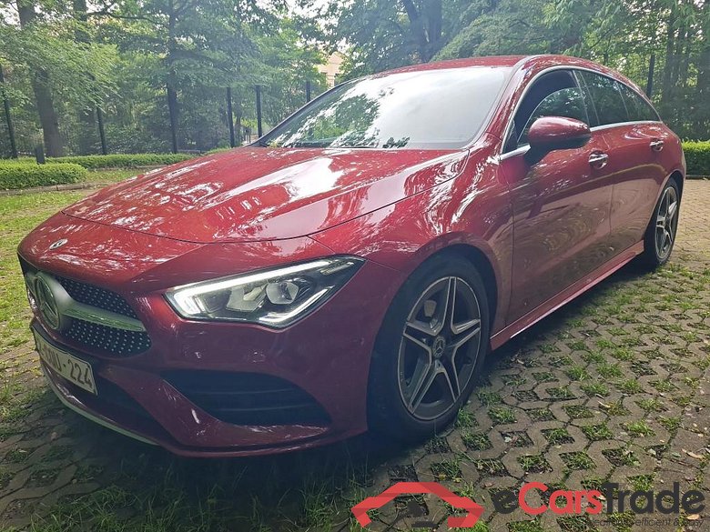 MERCEDES-BENZ CLA - Klasse 1.3 CLA 180 AMG LINE DCT SH BR
