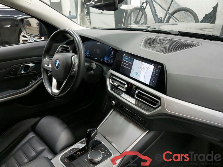 BMW - BMW 3 TOURING 320e 204PK Business Edition With Heated Vernasca Sport Seats & Driving Assistant Pack & Parking Assistant Pack    * HYBRID * #3