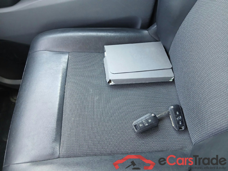 OPEL Vivaro / 2019 / 4P / furgón 1.5 Diésel 74kW (100CV) S Std Express #5