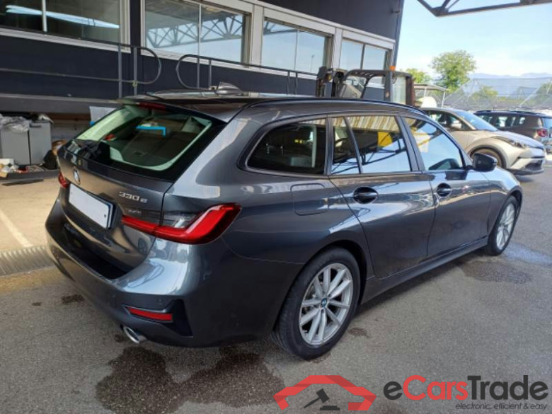 BMW SERIE 3 / 2018 / 5P / STATION WAGON 330E XDRIVE BUSINESS ADVAN. TOURING AUTO #2