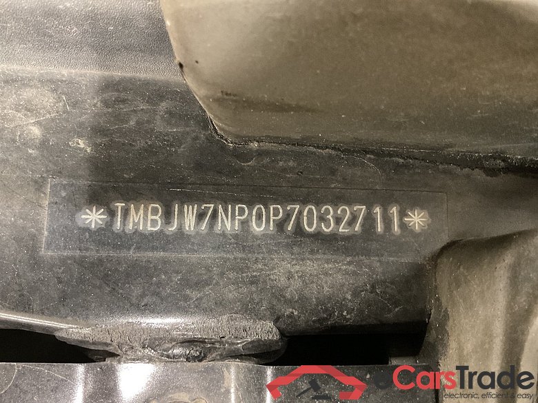 Superb Combi L&K iV 1.4 TSI Hybrid 160KW AT6 E6d #5