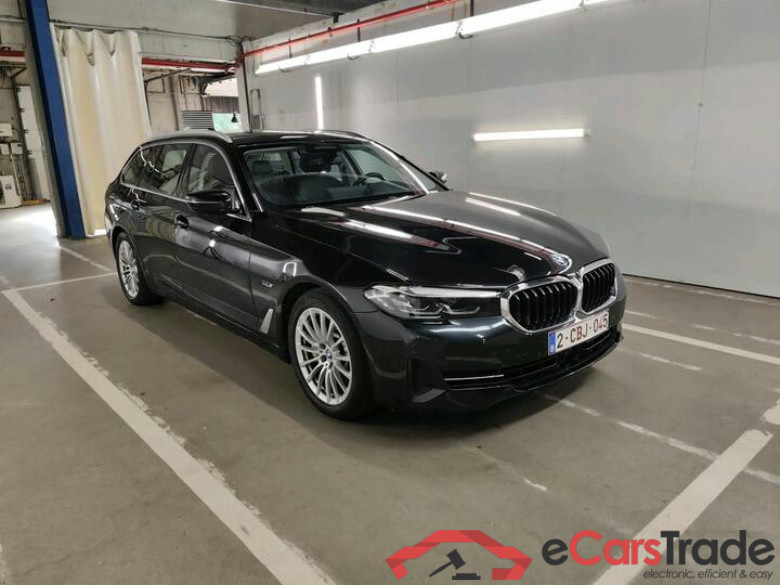 BMW 5 Reeks Touring 5 Reeks Touring 530e Auto (PHEV) 215kW/292pk  5D/P Auto-8 #2