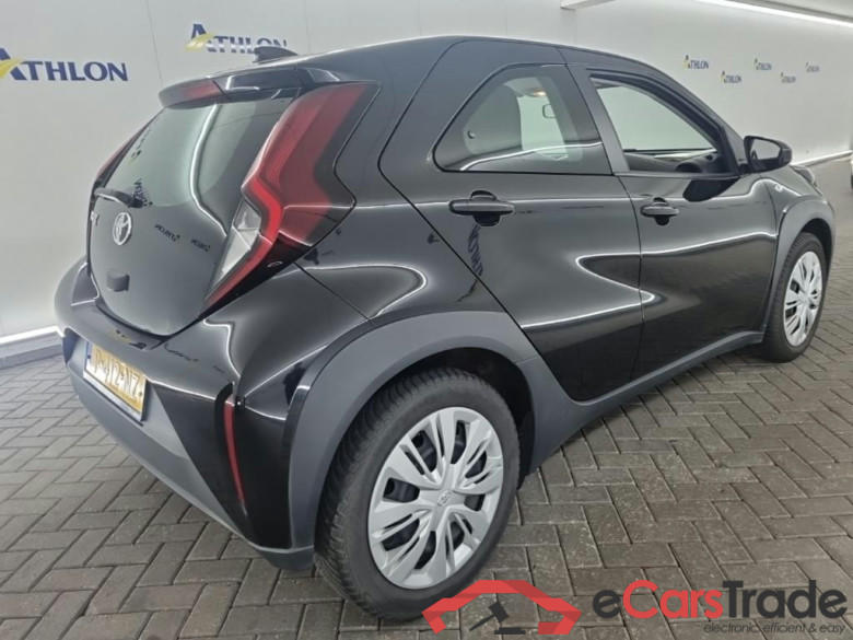 TOYOTA Aygo X 1.0 VVT-I MT play 5D 53kW #3