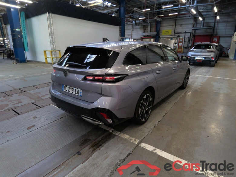Peugeot 308 SW Allure Hybrid 145 e-DCS6 1.2 136hp (100kW) #2