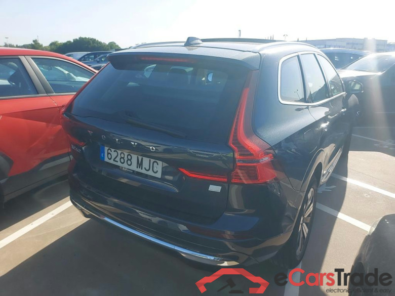 VOLVO XC60 2.0 T6 AWD Recharge Plus Bright Auto #2