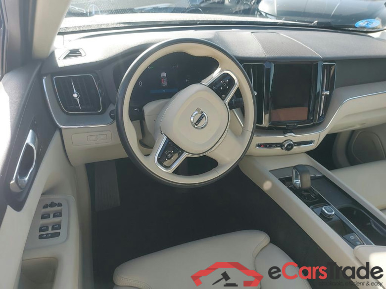 VOLVO XC60 2.0 T6 AWD Recharge Plus Bright Auto #3