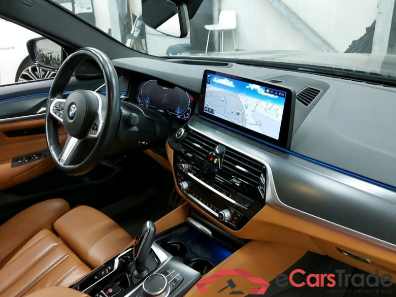 BMW - BMW 5 BERLINE 530e 292PK Business Edition M Sport Wit Dakota Sport Seats & Heated Front & Rear & Pack Innovation & Head Up & Comfort Plus & Safety & Driving Assistant Pro & Electric Sunroof  * HYBRID * #3