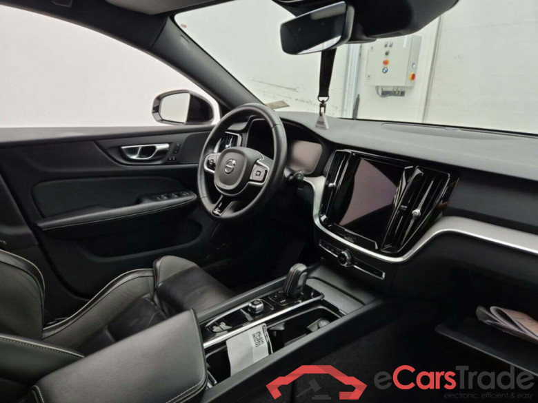 VOLVO V60 2.0 B4 GEARTRONIC R-DESIGN #3