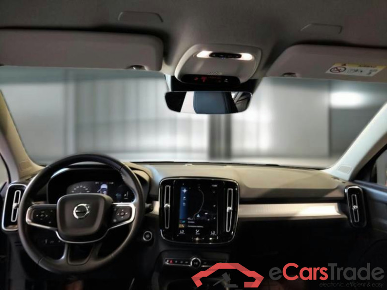 VOLVO XC40 / 2017 / 5P / SUV T5 PLUG-IN HYBRID AUTO RECH INSCRIP EXPR #3