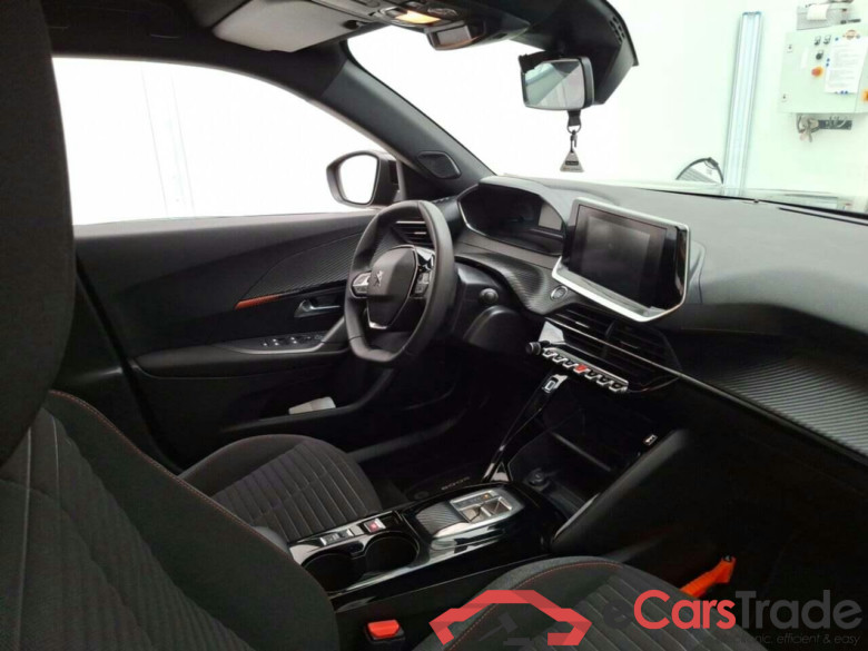 PEUGEOT e-2008 EV Style 50 kWh #3