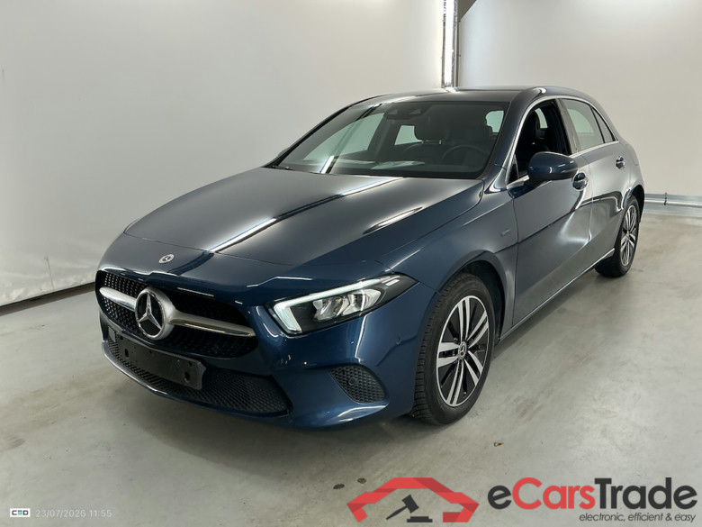 MERCEDES-BENZ CLASS A (W177) A 250 e PHEV Business Solution
