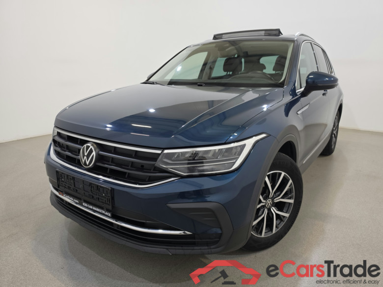 Volkswagen Tiguan 1.5 TSI Life Pano LED Head-Up Virtual ACC Navi KeylessGo Camera Klima PDC ... #1