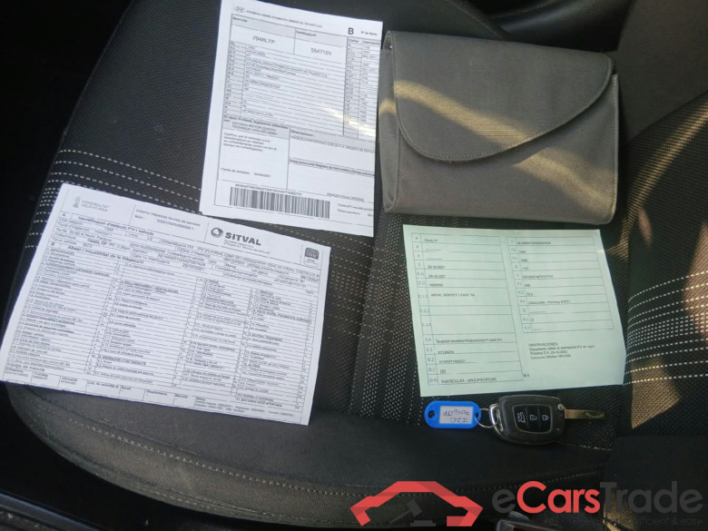 HYUNDAI i20 / 2020 / 5P / berlina con portón 1.0 TGDI 74kW (100CV) 48V Essence #5