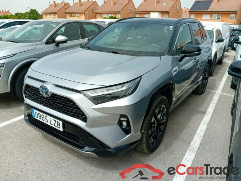TOYOTA Rav4 / 2018 / 5P / todoterreno 2.5l 220H Style 4WD