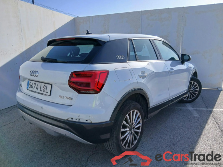 AUDI Q2 / 2016 / 5P / todoterreno Design 30 TFSI 85kW (116CV) (AC) #2