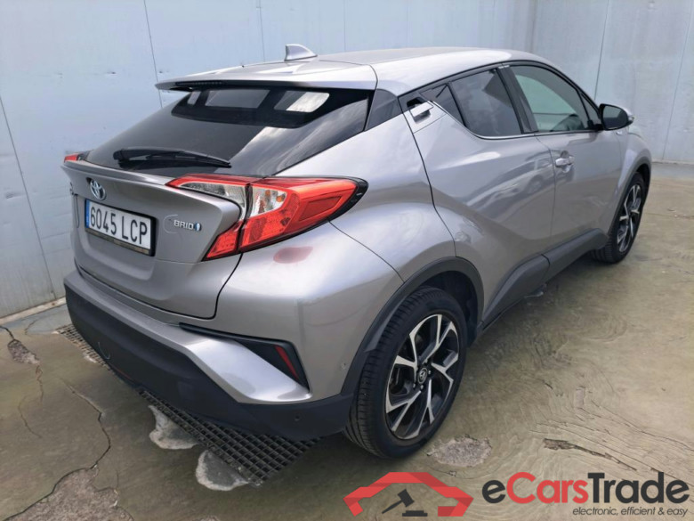 TOYOTA C-HR / 2016 / 5P / todoterreno 1.8 125H Advance (CX) #2