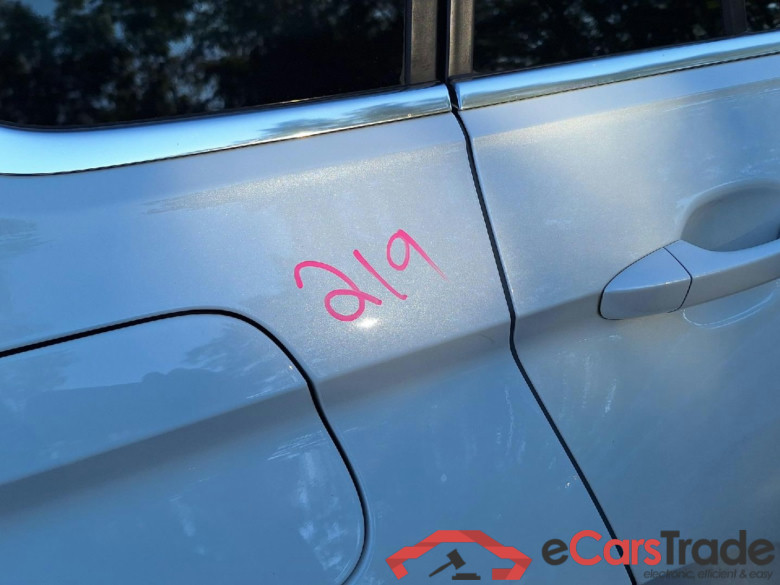 Tiguan R-Line 4Motion 2.0 TDI 110KW AT7 E6d #3