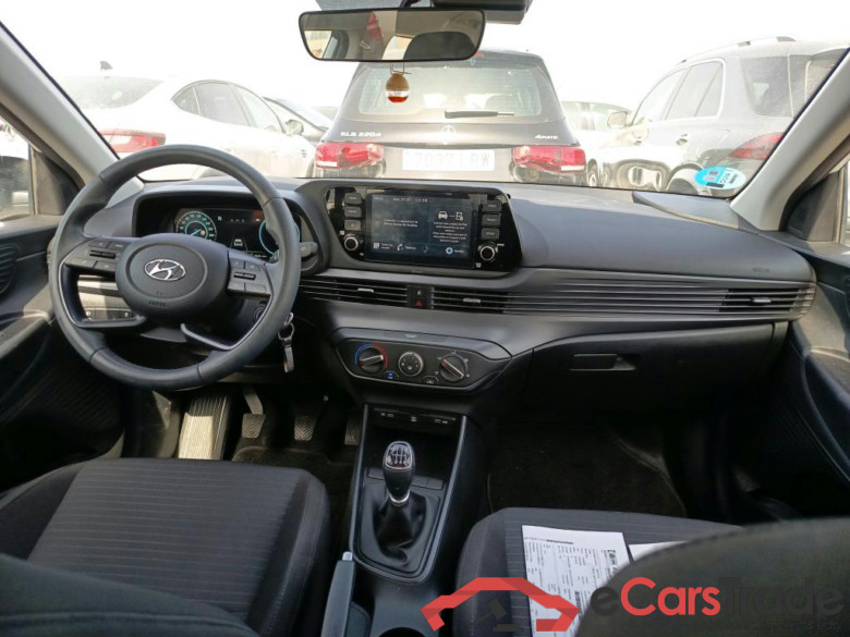 HYUNDAI i20 / 2020 / 5P / berlina con portón 1.0 TGDI 74kW (100CV) 48V Klass #3
