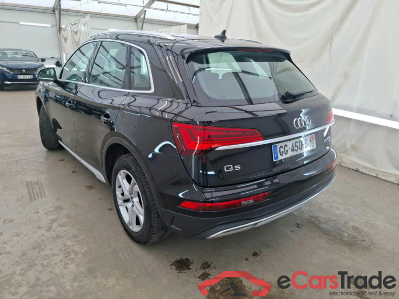 AUDI Q5 / 2020 / 5P / SUV 50 TFSI e 299 QTT S TRO 7 BUSINESS EXE #2