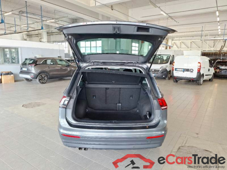 VOLKSWAGEN TIGUAN / 2016 / 5P / SUV 2.0 TDI SCR 110KW BUSINESS BMT #5