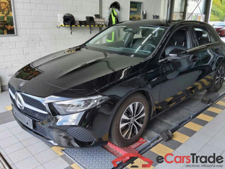 Mercedes-Benz A (BM 177)(03.2018->) DE - LimS5 A 180 EU6e, (Facelift) 2024 - 2026