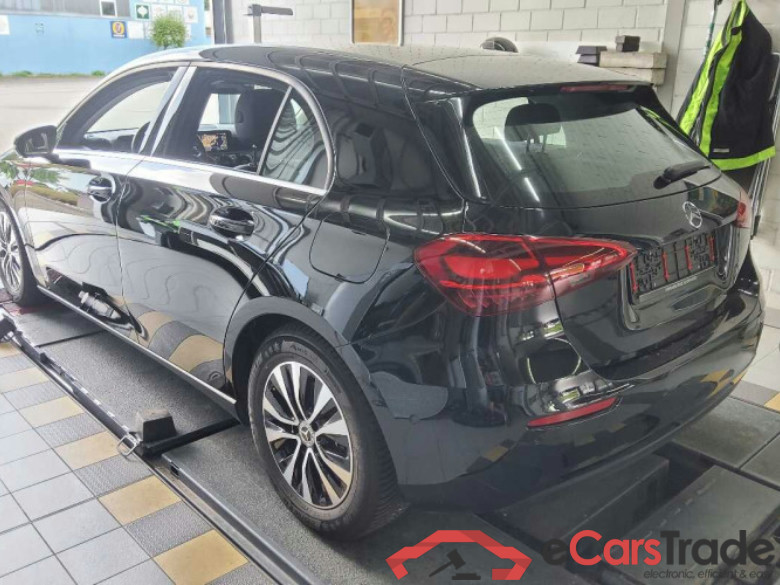 Mercedes-Benz A (BM 177)(03.2018->) DE - LimS5 A 180 EU6e, (Facelift) 2024 - 2026 #4
