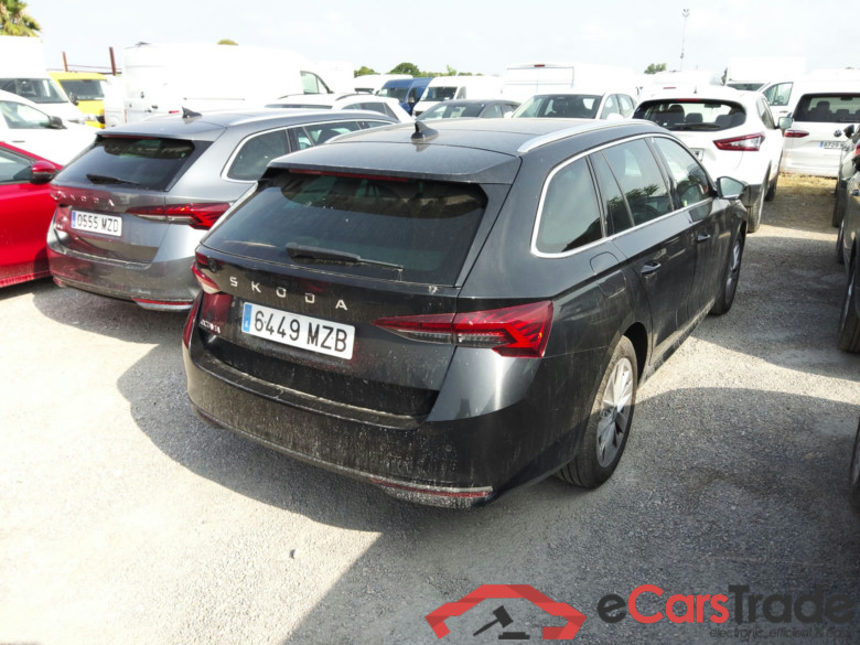 SKODA Octavia 1.5 TSI 110kW (150CV) m-HEV DSG 7 vel. AutomÃ¡tico Combi Design(Pano-Roof + Winterpack) #2
