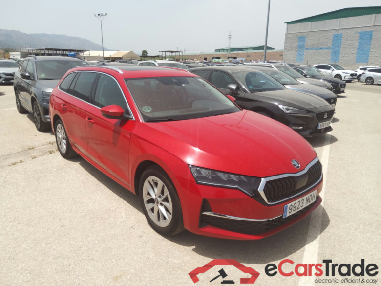 SKODA Octavia 2.0 TDI 110 kW (150CV) DSG 7 vel AutomÃ¡tico Combi Design(Pano-Roof + Winterpack) #1