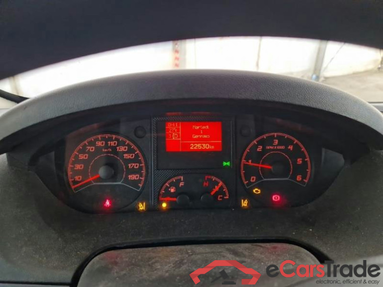 CITROEN JUMPER / 2014 / 4P / FURGONE 30 L1H1 BLUEHDI 120CV #4