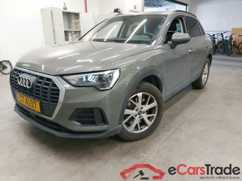 AUDI - AUD Q3 45 TFSI e 245PK S-Tronic Paclk Business With Heated Sport Seats & Cruise Control & Parking Sensors Plus & Rear Camera * HYBRID * #1