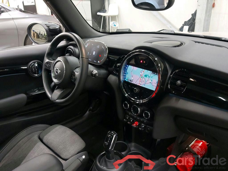 MINI - MIN COOPER 1.5iA 136PK Business Edition With Leatherette Sport Seats  & Driving Assistant Plus & Transparent Sunroof * PETROL * #3