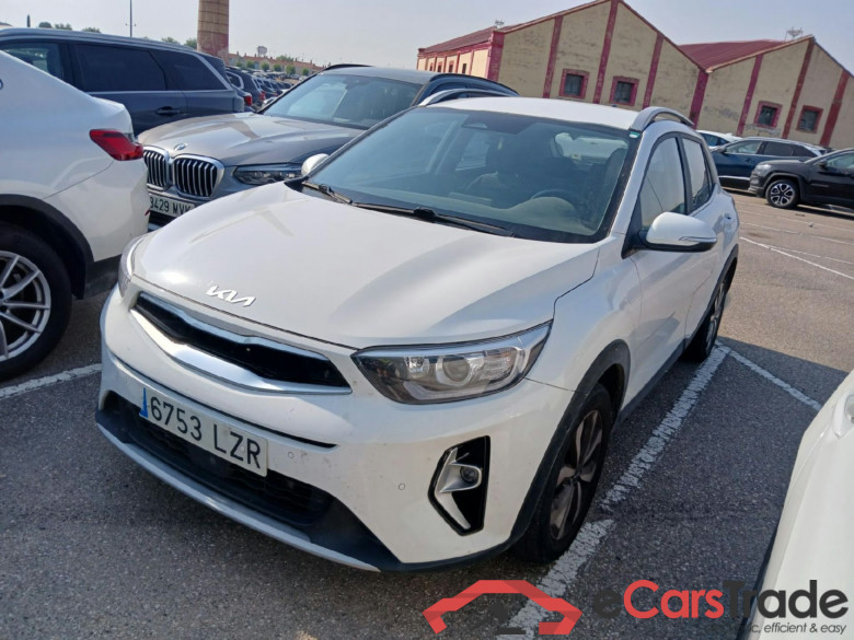 KIA Stonic / 2017 / 5P / todoterreno 1.0 T-GDi 74kW (100CV) MHEV iMT Drive