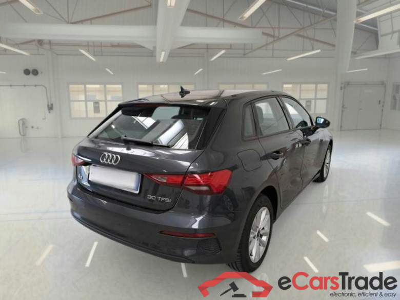 AUDI A3 / 2020 / 5P / BERLINA 30 TFSI S TRONIC BUSINESS S.BACK #2