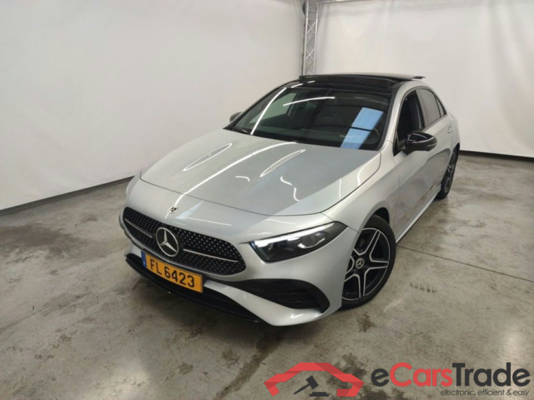 Mercedes-Benz Classe A Berline A 200 d AMG Line DCT 4d