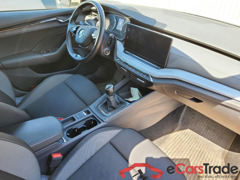 Octavia Combi Tour 2.0 TDI 85KW MT6 E6d #4