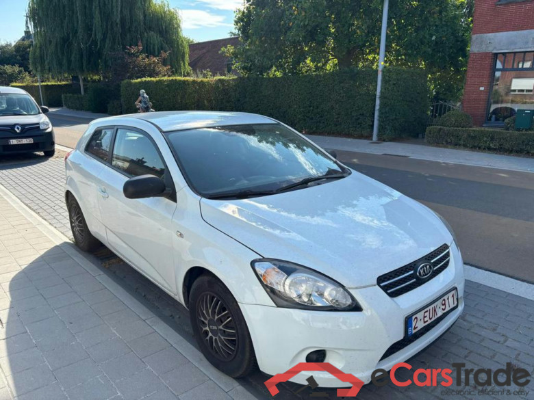 KIA Pro_Cee'd - 2010 Pro_Cee'd 1.4i EX ISG EcoDynamics #2