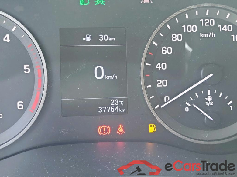 HYUNDAI Tucson / 2018 / 5P / todoterreno 1.6 CRDI 85kW (116CV) 48V SLE 4X2(SP)(SL) #5
