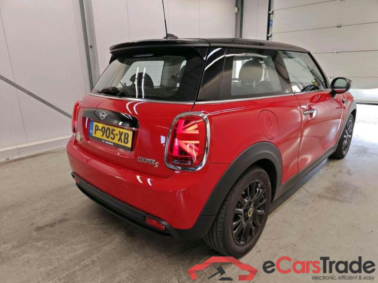Mini Electric MINI Yours 33 kwh #2