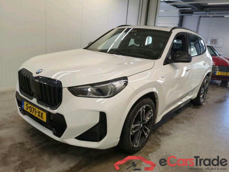 BMW X1 18